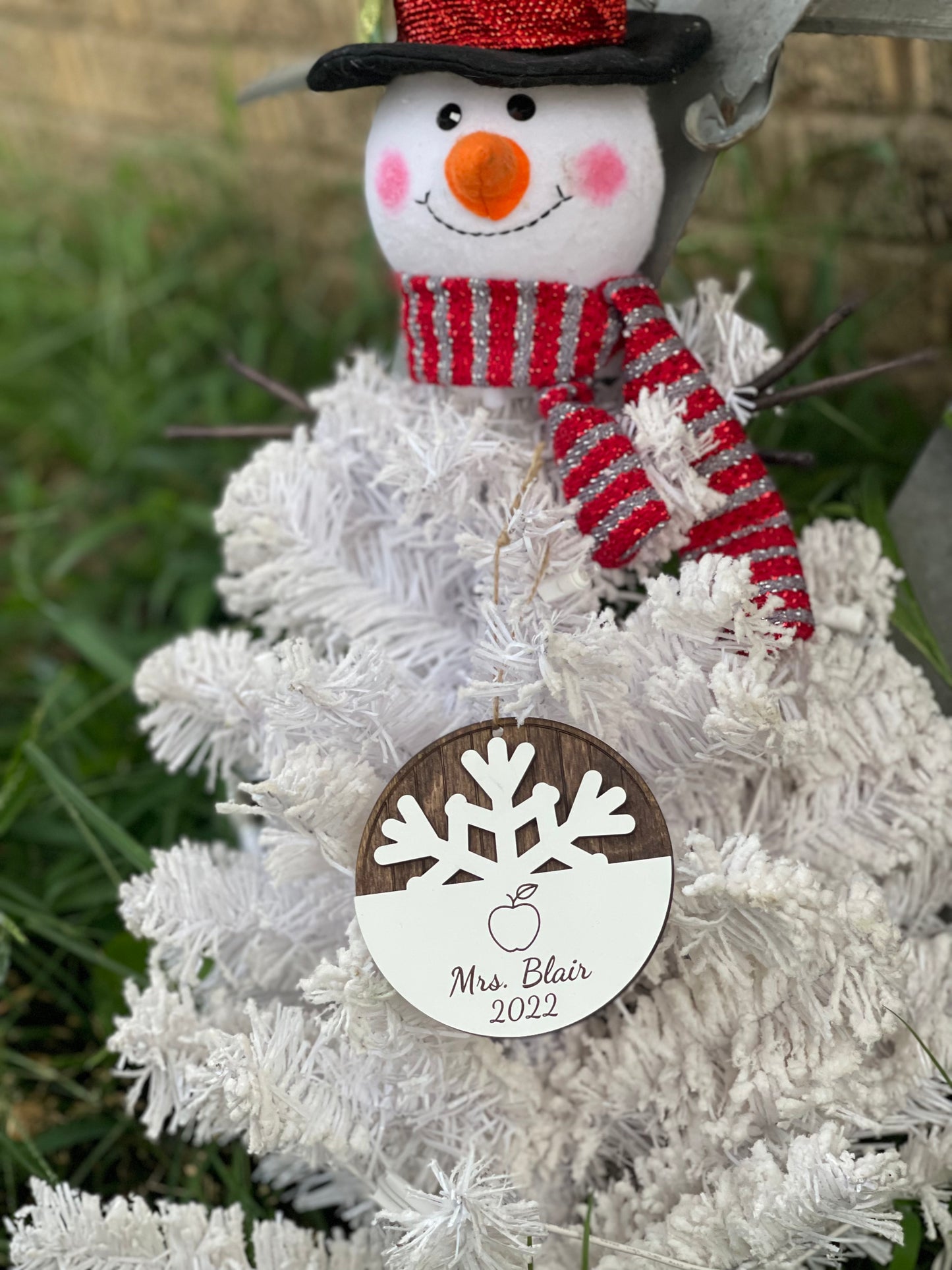 Personalized Teacher Apple Christmas Ornament. Wood engraved snowflake with custom name and year gift for teachers. Okie Original