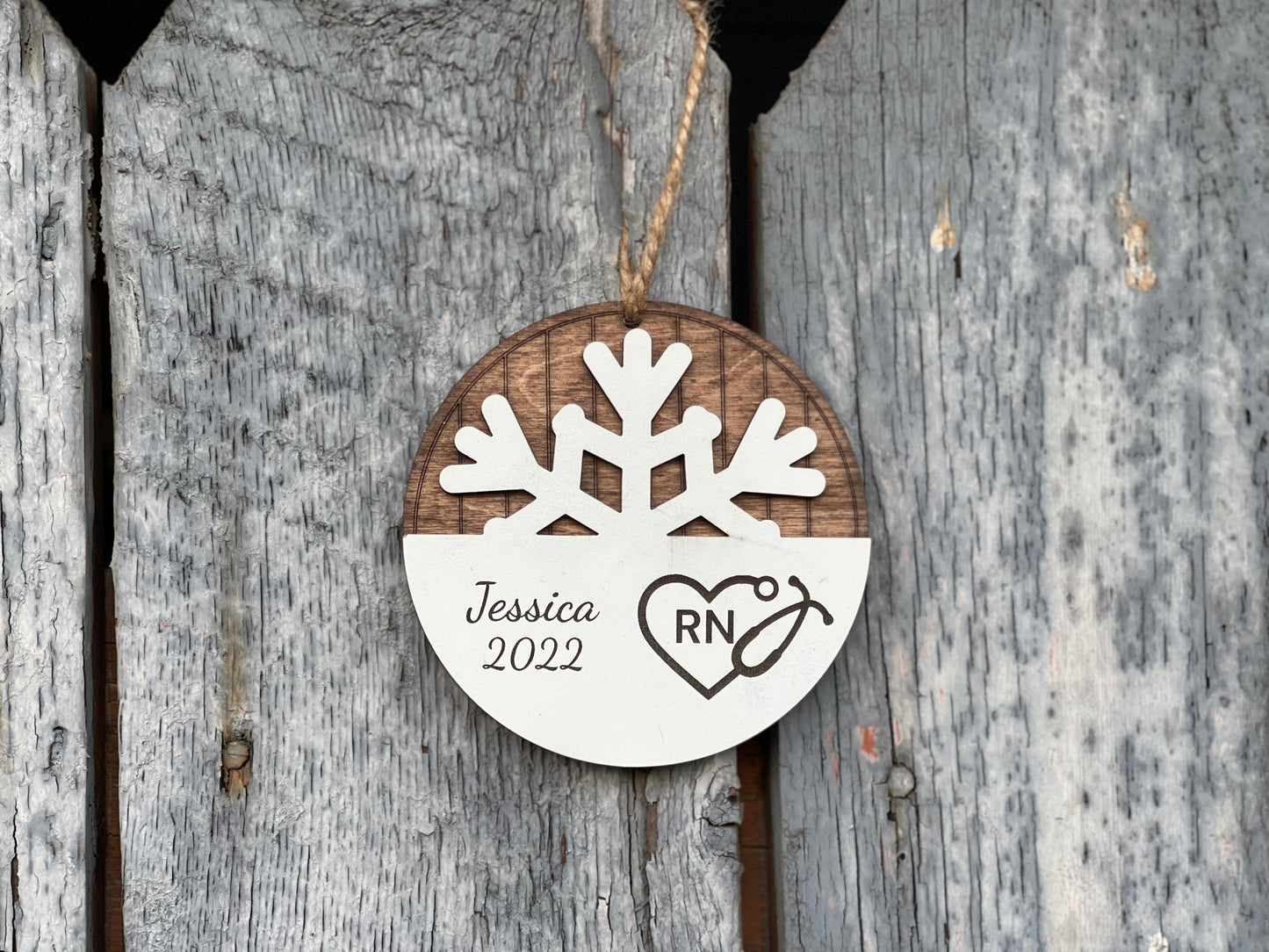 Personalized Nurse Stethoscope Heart Snowflake Ornament – Custom Engraved Medical Field Christmas Gift