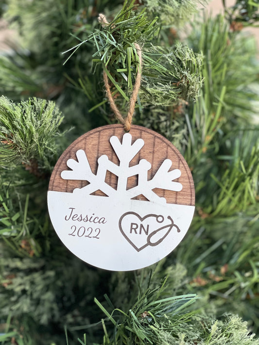 Personalized Nurse Stethoscope Heart Snowflake Ornament – Custom Engraved Medical Field Christmas Gift