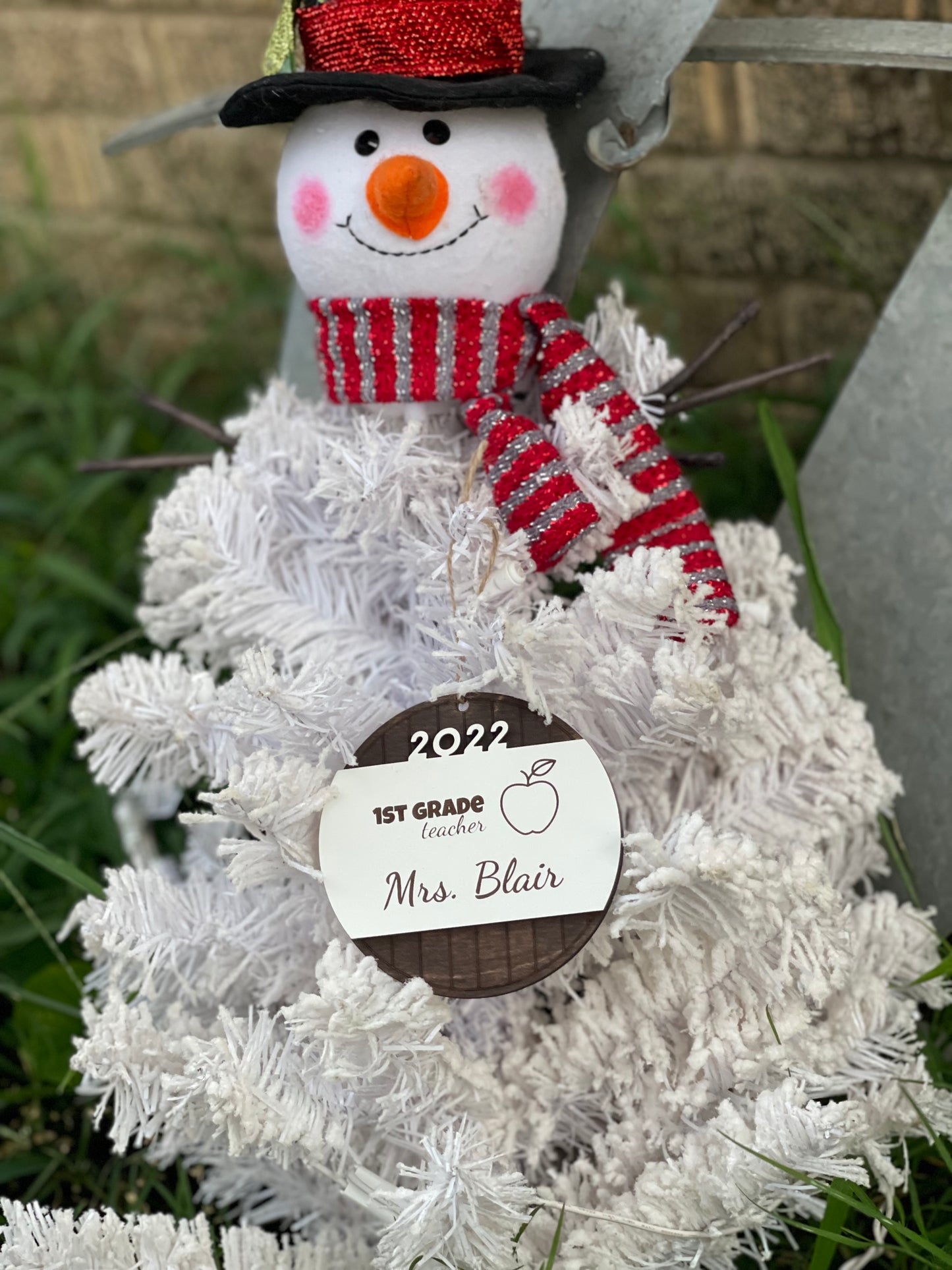 Personalized Teacher Christmas Ornament with Grade Level